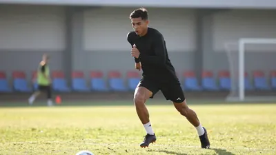 Orlando Pirates have signed midfielder Ronaldo Adams, the younger brother of the late Jayden Adams, with the prospect set...