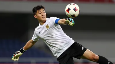 TS Galaxy goalkeeper Sipho Maseti's costly mistakes sparked a flood of reactions across social media, with fans hailing...
